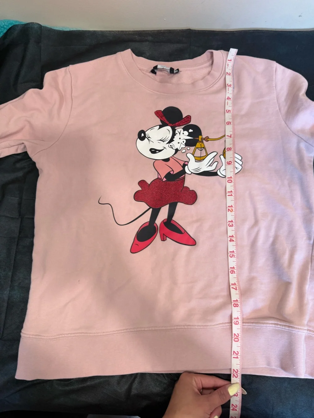 🔥Disney & Kate Spade Pink Minnie Mouse Graphic Sweatshirt Size S EC🔥
